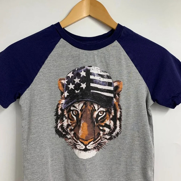 Tommy Bahama Boys Tiger Cap Baseball Short Sleeve Cotton Shirt Size M 7/8 - Picture 4 of 12